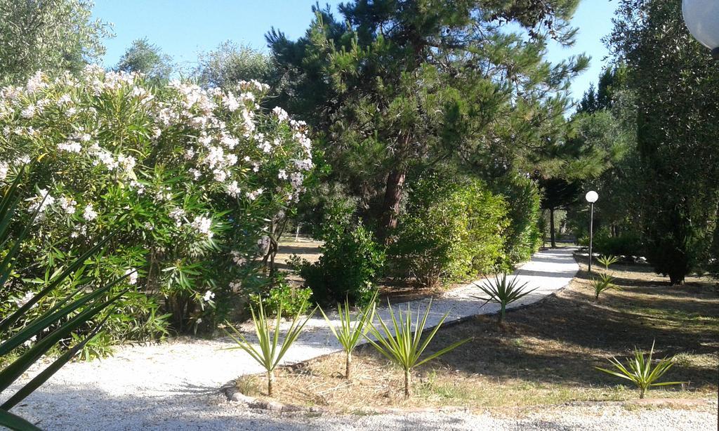 Casa Masseria Le Ville Peschici Exterior foto